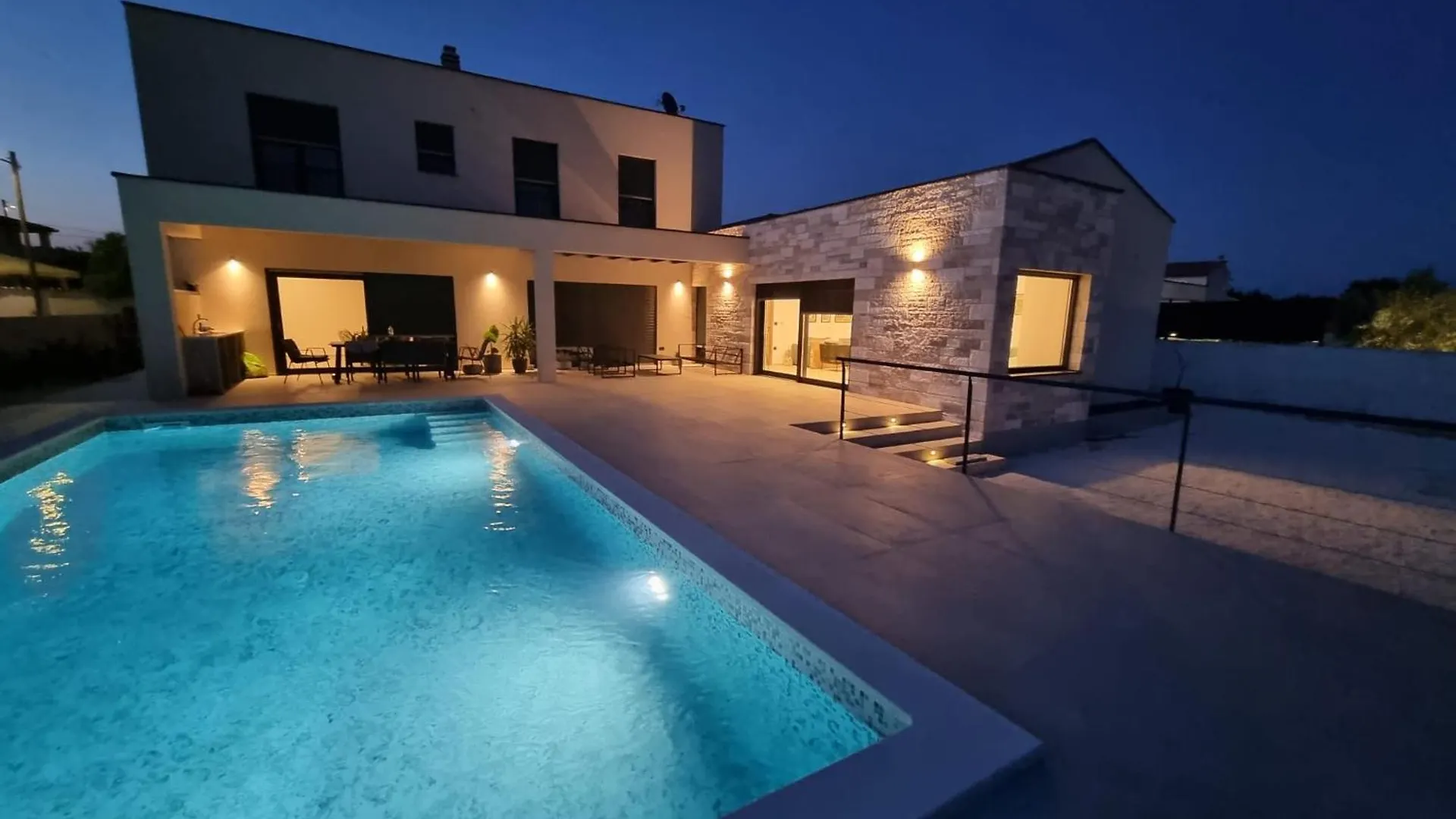 Villa Sandrielle Loborika 0*,  Croatia